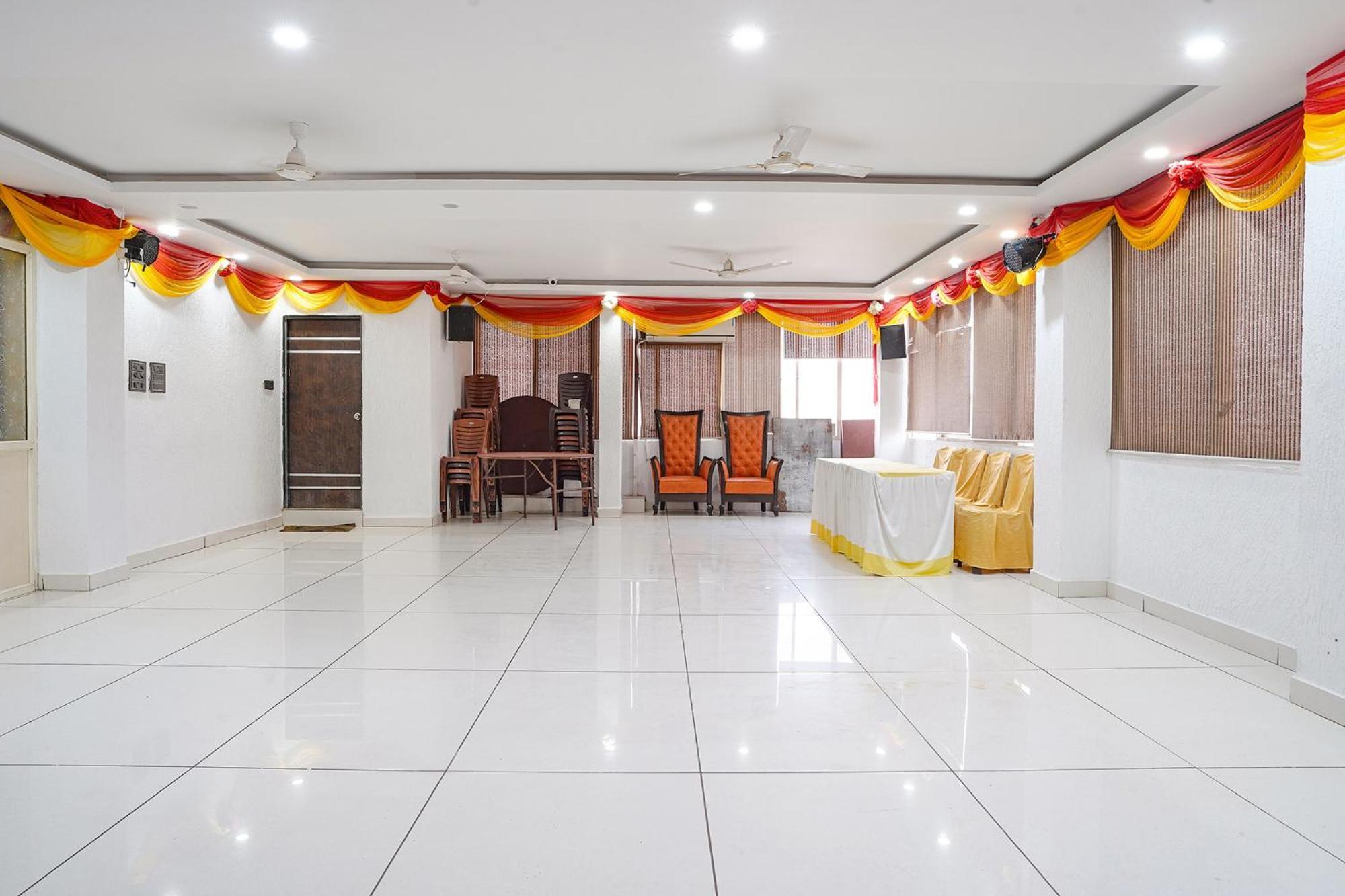 Fabhotel Jalsa Dlx 博帕尔 外观 照片